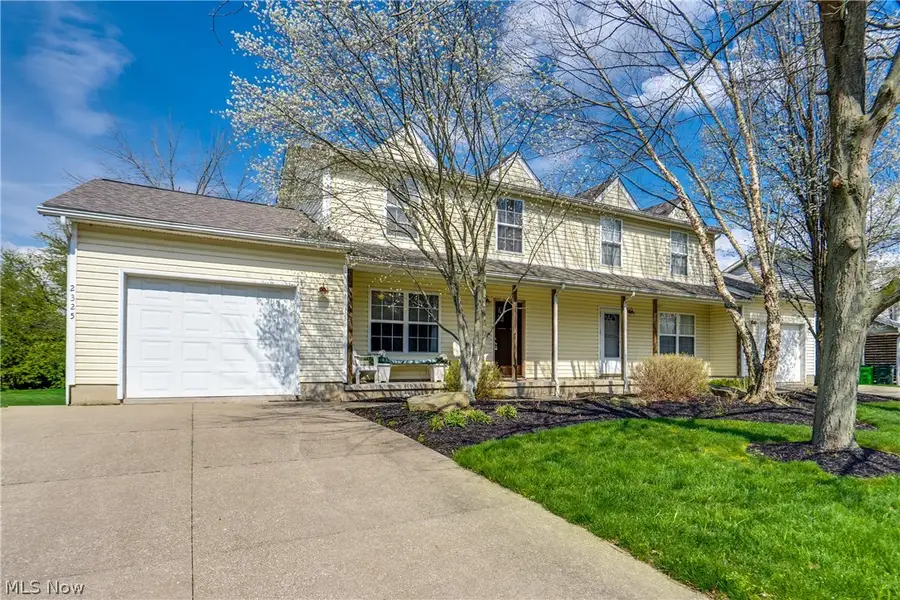 2325 Lakeside Drive, Lakemore, OH 44250 - #2