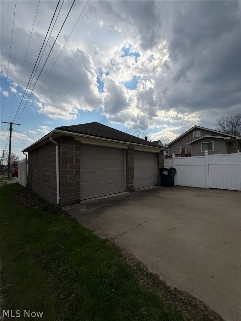 42 S 4th Street, Rittman, OH 44270 - #3