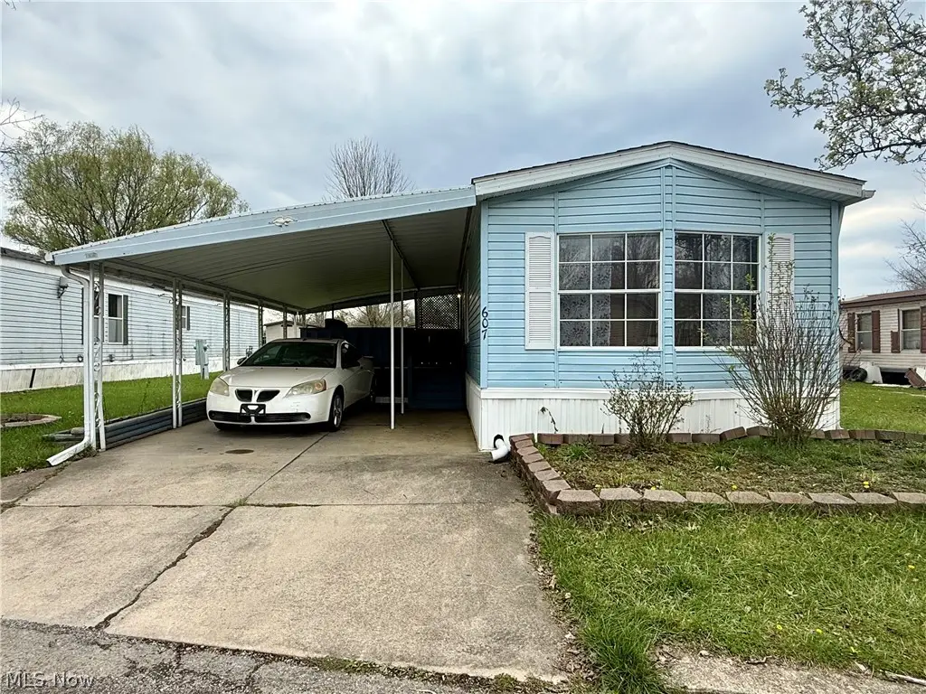 607 Sugar Pines Sw Drive, Weathersfield, OH 44076 - #1