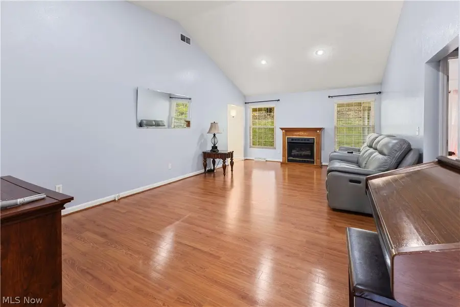 630 Bridgeview Avenue, Chester, WV 26034 - #2