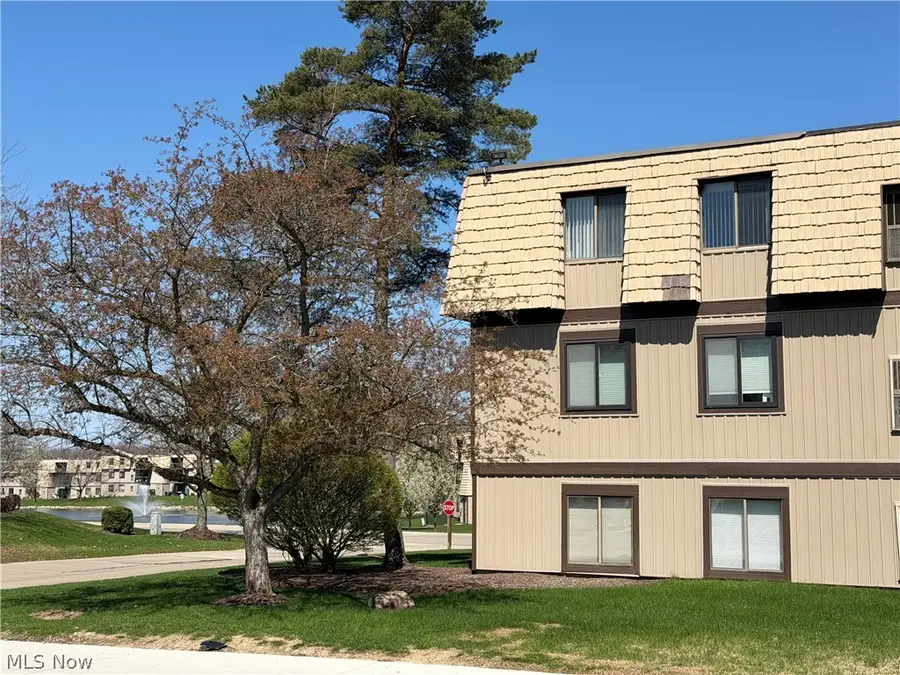 9611 Sunrise Boulevard #K-9, North Royalton, OH 44133 - #2