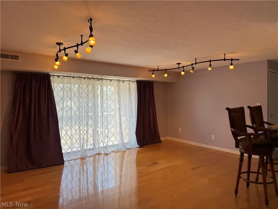 9611 Sunrise Boulevard #K-9, North Royalton, OH 44133 - #3