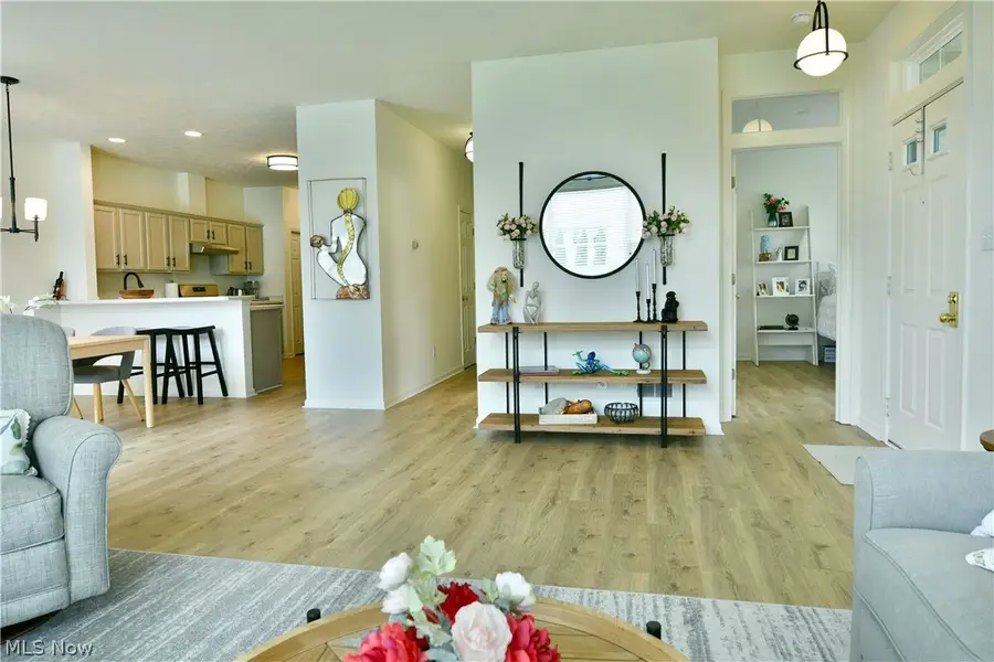 14 Hunters Woods Boulevard #D, Canfield, OH 44406 - #3