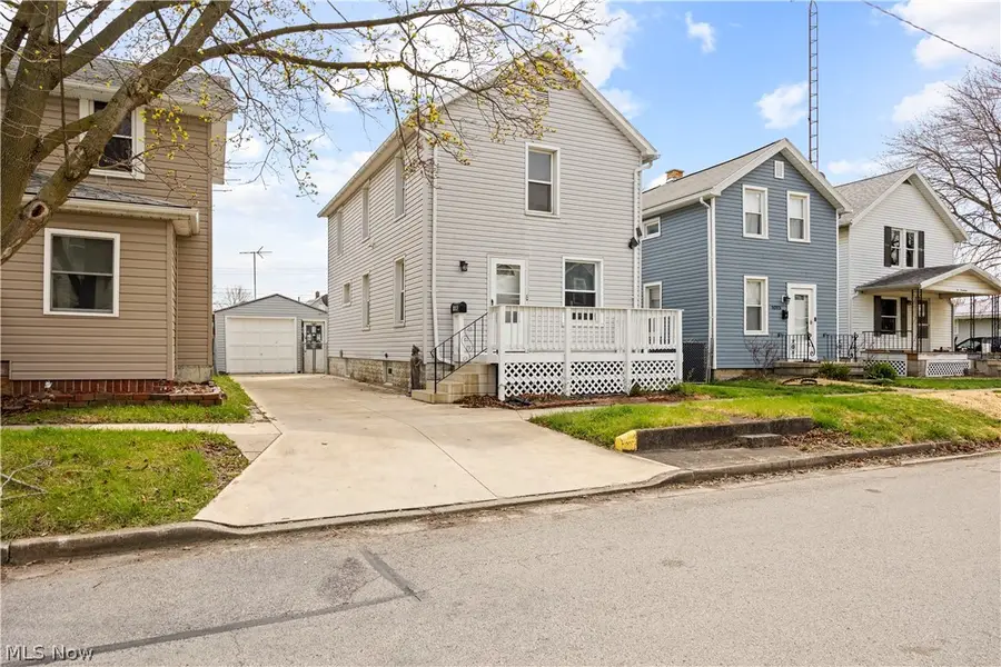 1013 Roosevelt Street, Fremont, OH 43420 - #2