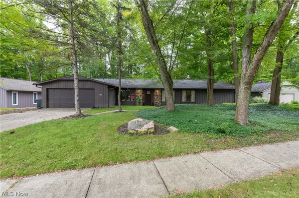 12101 The Bluffs, Strongsville, OH 44136