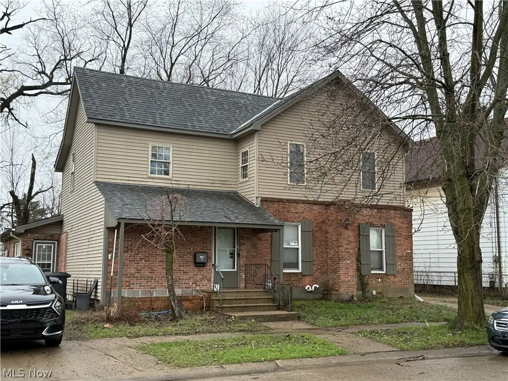 140 School Street, Elyria, OH 44035 - #1
