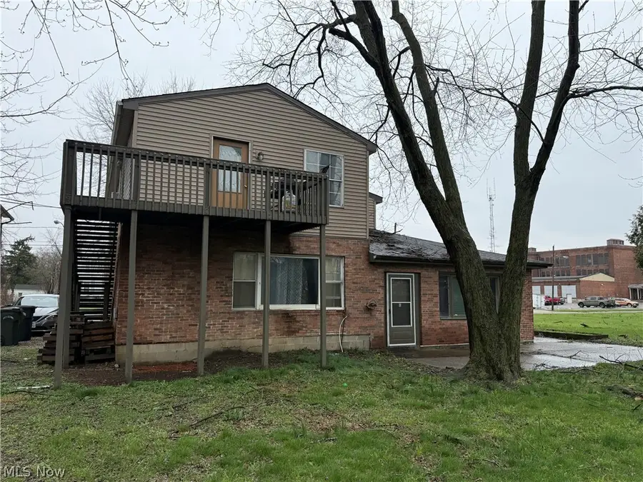 140 School Street, Elyria, OH 44035 - #2