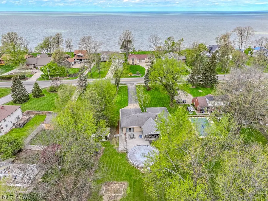 33510 Lake Shore Boulevard, Lakeline, OH 44095 - #3