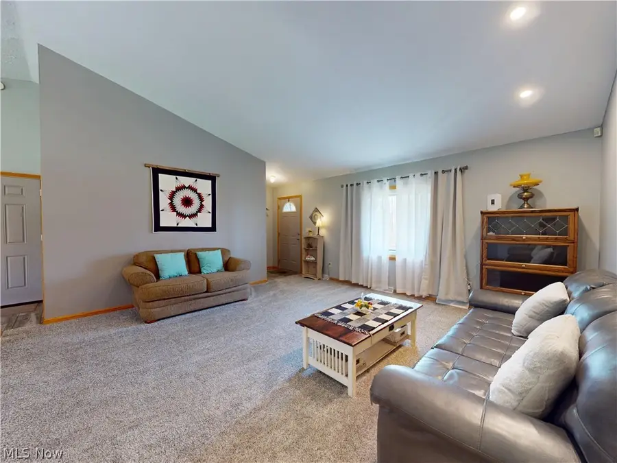 10415 Penniman Drive, Chardon, OH 44024 - #3