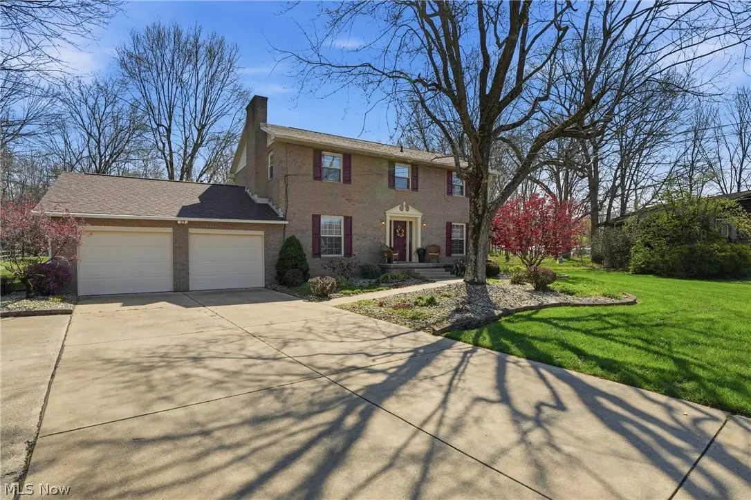 536 Windsor Drive, Mineral Wells, WV 26150 - #1