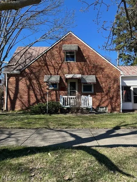 5857 W 54th Street, Parma, OH 44129 - #2