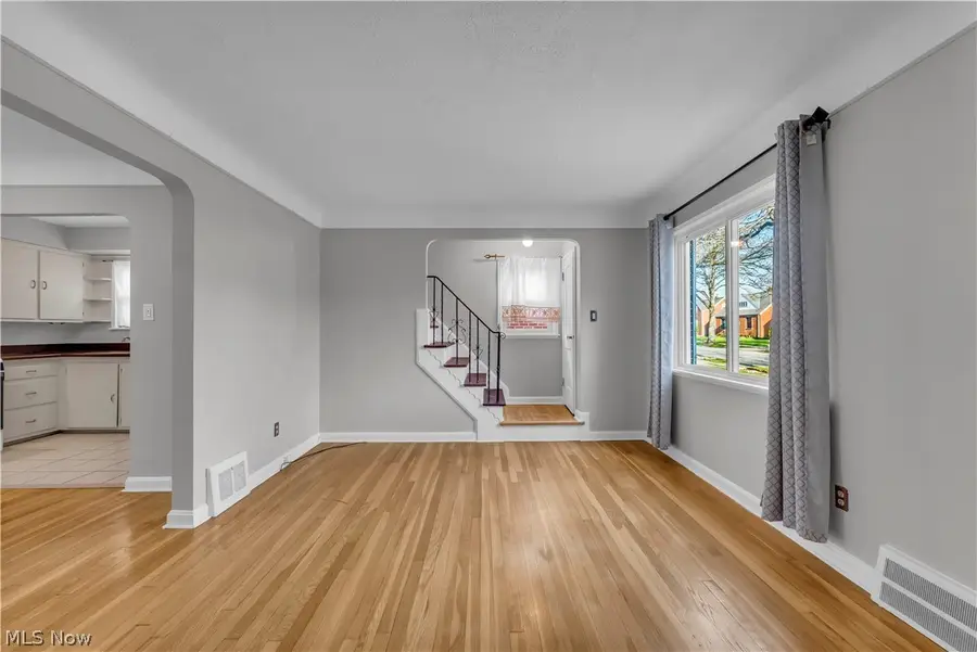 14721 Harley Avenue, Cleveland, OH 44111 - #2