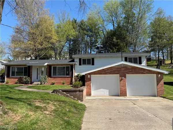 3 Woodland Drive, Vienna, WV 26105