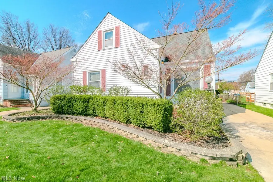 428 E 274th St, Euclid, OH 44132 - #2