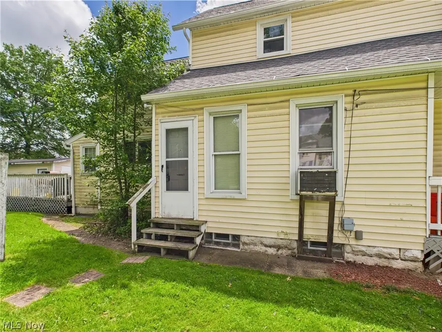 665 Kling Street, Akron, OH 44311 - #3