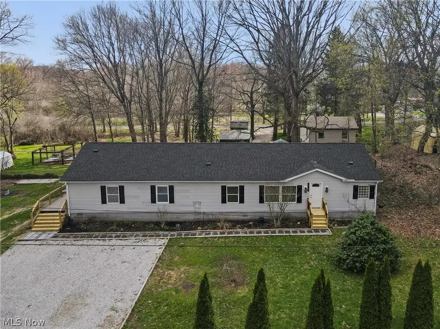 2806 Pomatan Avenue, Akron, OH 44312 - #2