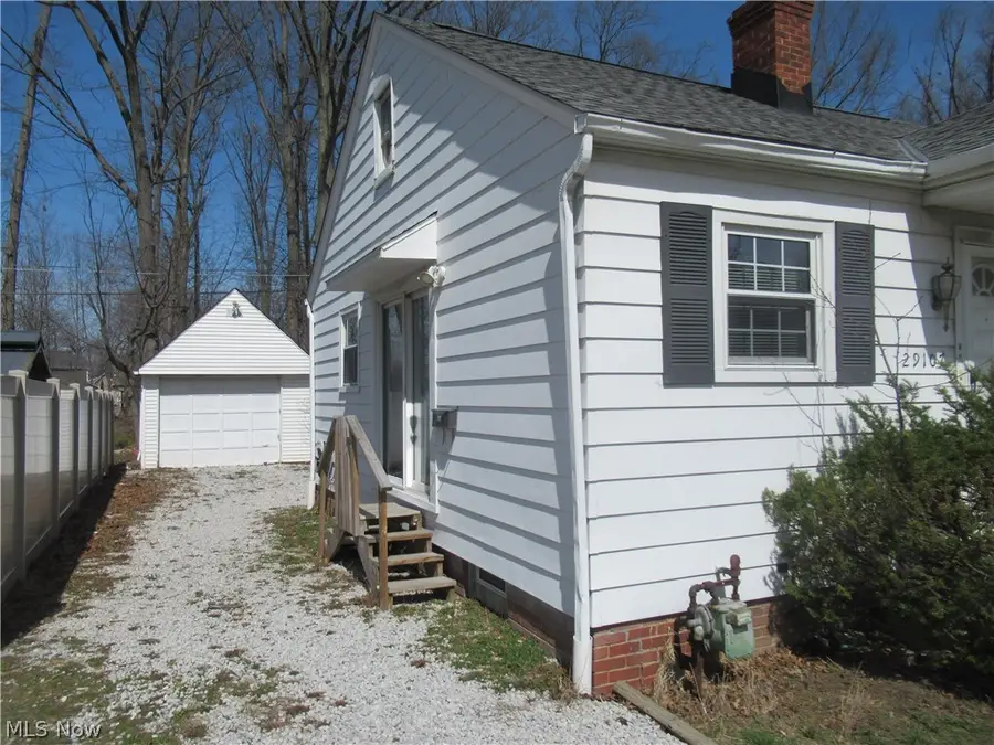 29107 Fuller Avenue, Wickliffe, OH 44092 - #2