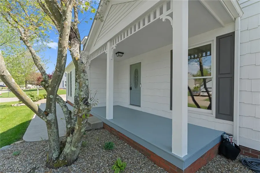 3700 Farnham Nw Street, North Canton, OH 44720 - #3