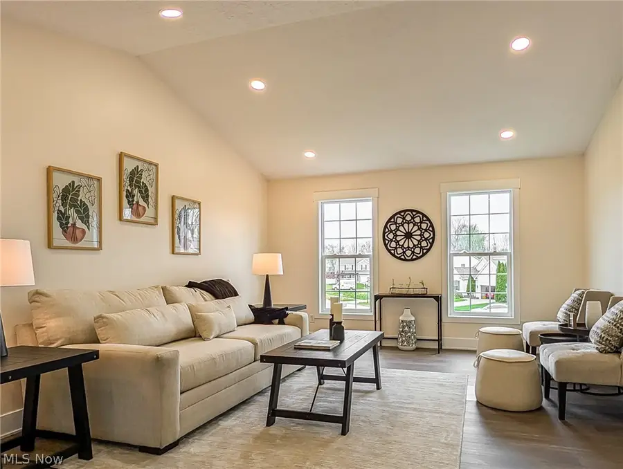 1154 Eaton Drive, Akron, OH 44312 - #3