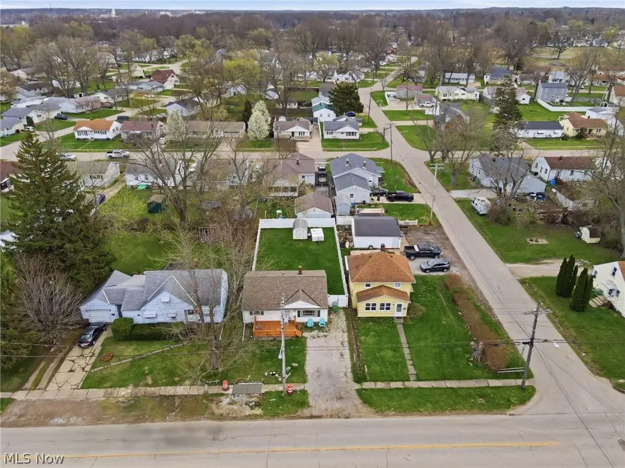 2922 Columbus Avenue, Ashtabula, OH 44004 - #2