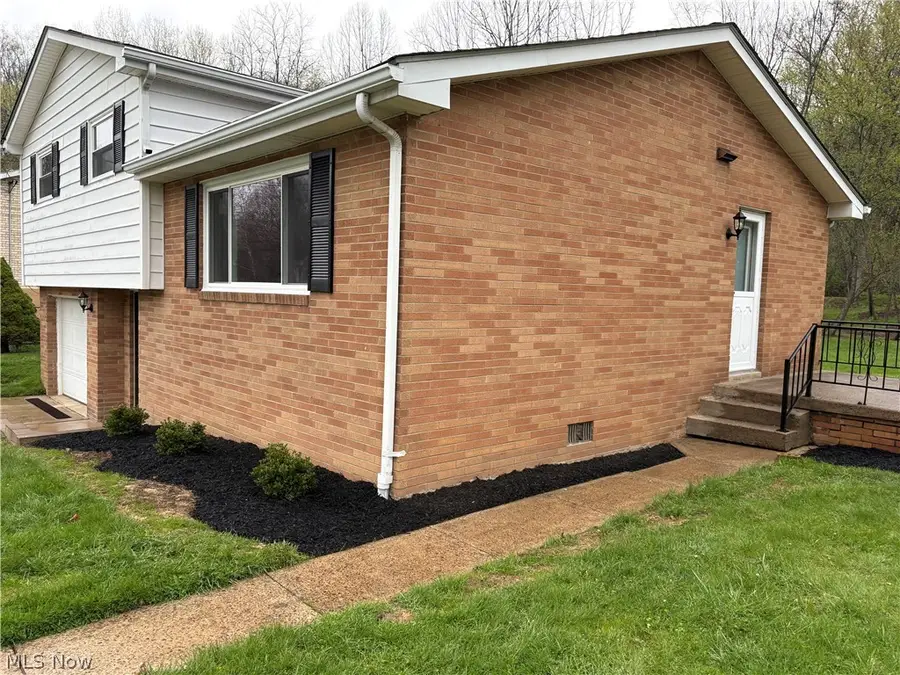 61 Patricia Avenue, Weirton, WV 26062 - #2