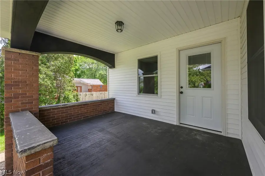 407 W Main Street, Dalton, OH 44618 - #2