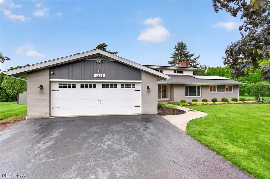 1258 Burd Ne Avenue, Massillon, OH 44646 - #2