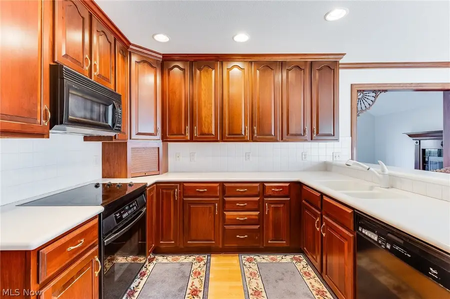 140 Hogan Lane, Warren, OH 44484 - #3