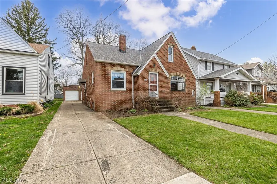 3321 Archmere Avenue, Cleveland, OH 44109 - #2