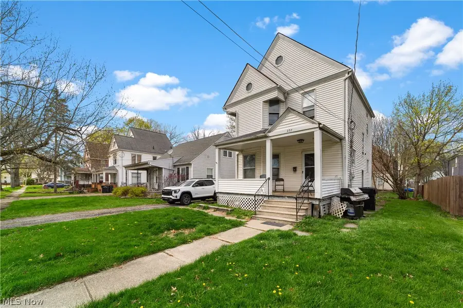 237 Wooster Street, Elyria, OH 44035 - #3