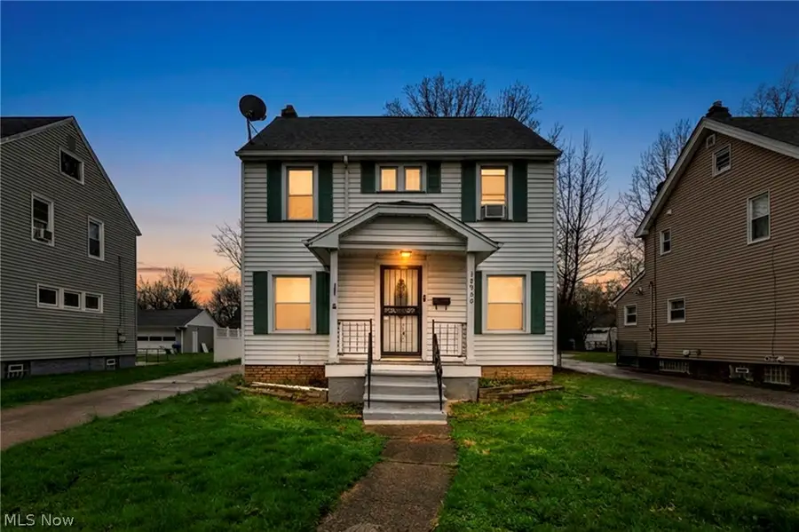 18950 Meredith Avenue, Euclid, OH 44119 - #2