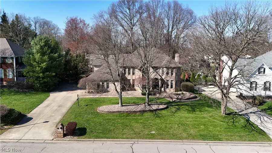 5840 Rosewood Drive, Youngstown, OH 44512 - #2