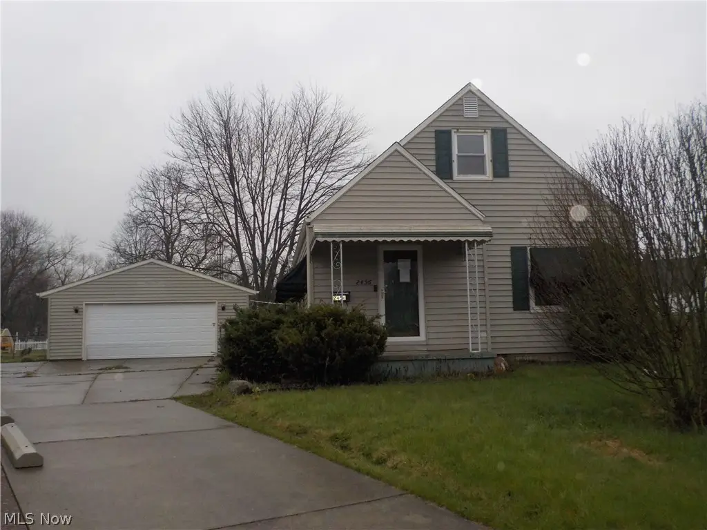2456 E 37th Street, Lorain, OH 44055 - #1