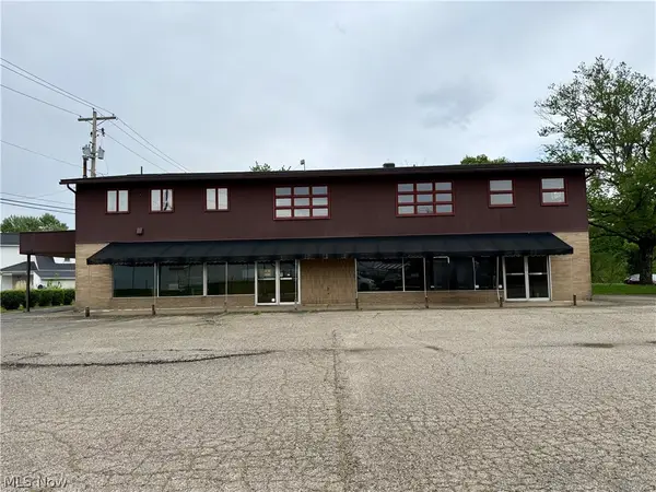 805 Denman Avenue, Coshocton, OH 43812