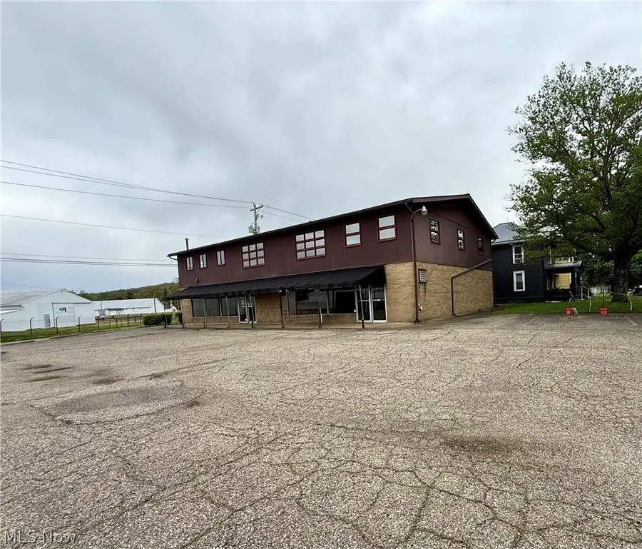 805 Denman Avenue, Coshocton, OH 43812 - #2