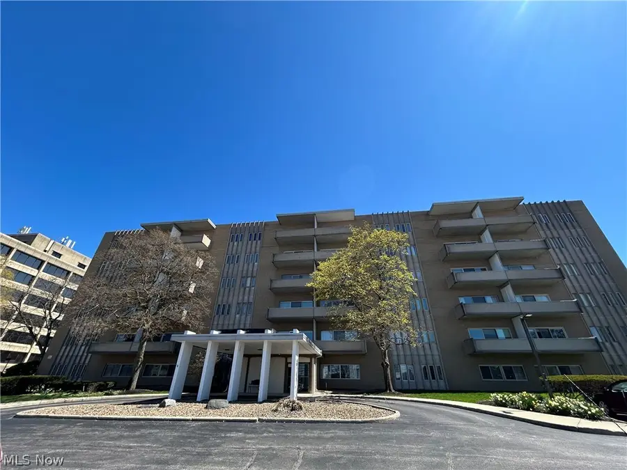 3167 Linden Road #204, Rocky River, OH 44116 - #3