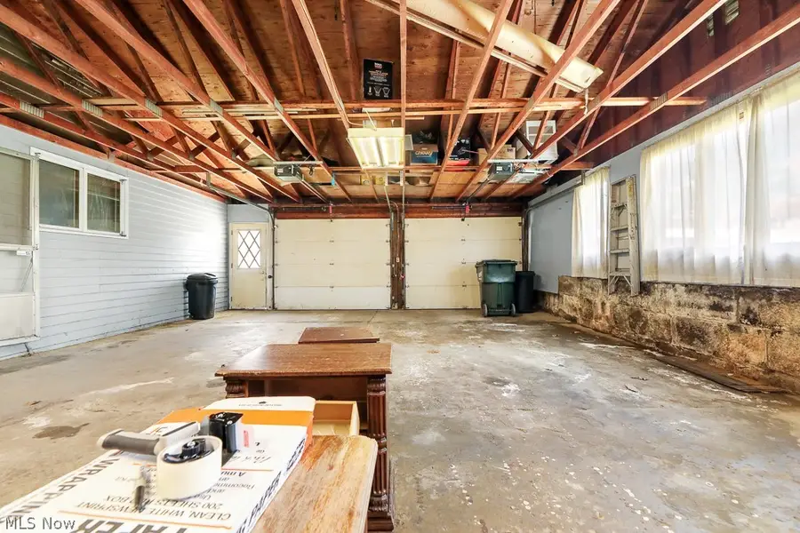 237 W Chestnut Street, Lisbon, OH 44432 - #3