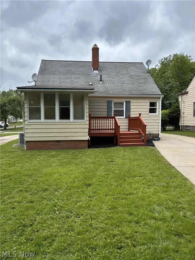 140 Cowles Avenue, Bedford, OH 44146 - #3