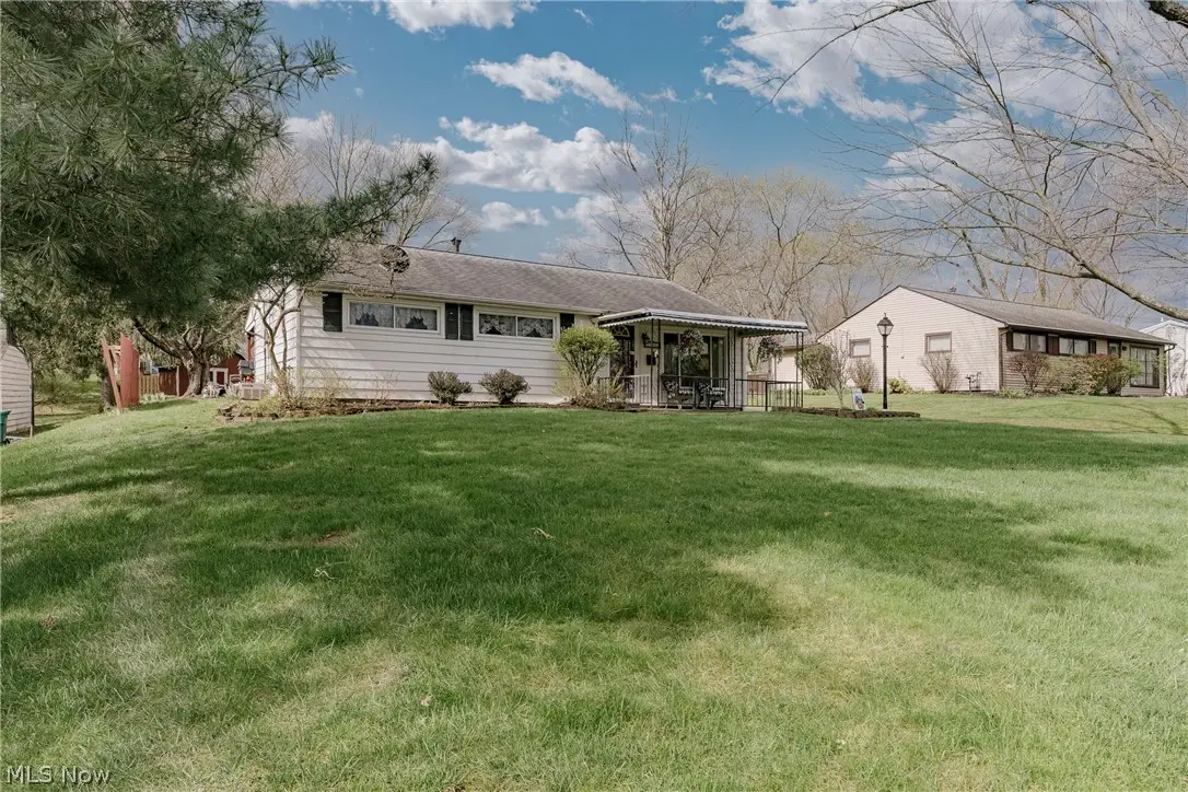1706 Westwood Drive, Twinsburg, OH 44087 - #1