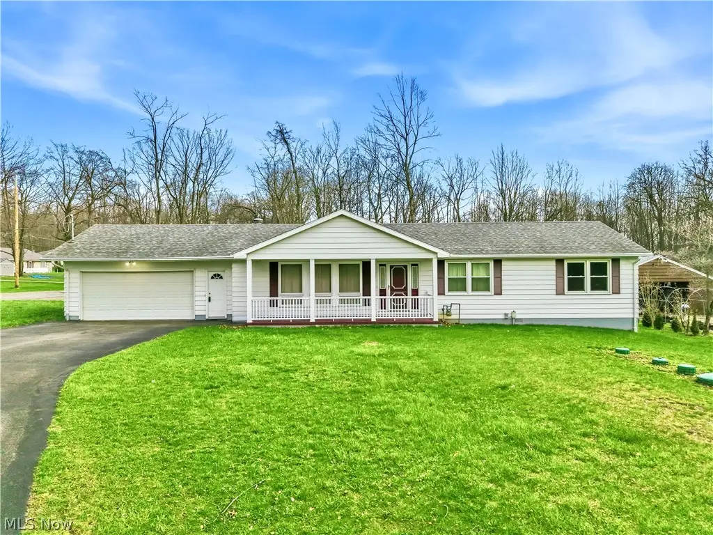 7156 Chestnut Ridge Road, Hubbard, OH 44425 - #1