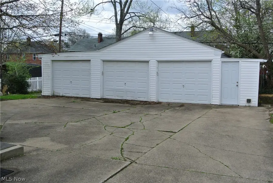 86 & 88 Greencrest Terrace, Akron, OH 44313 - #2