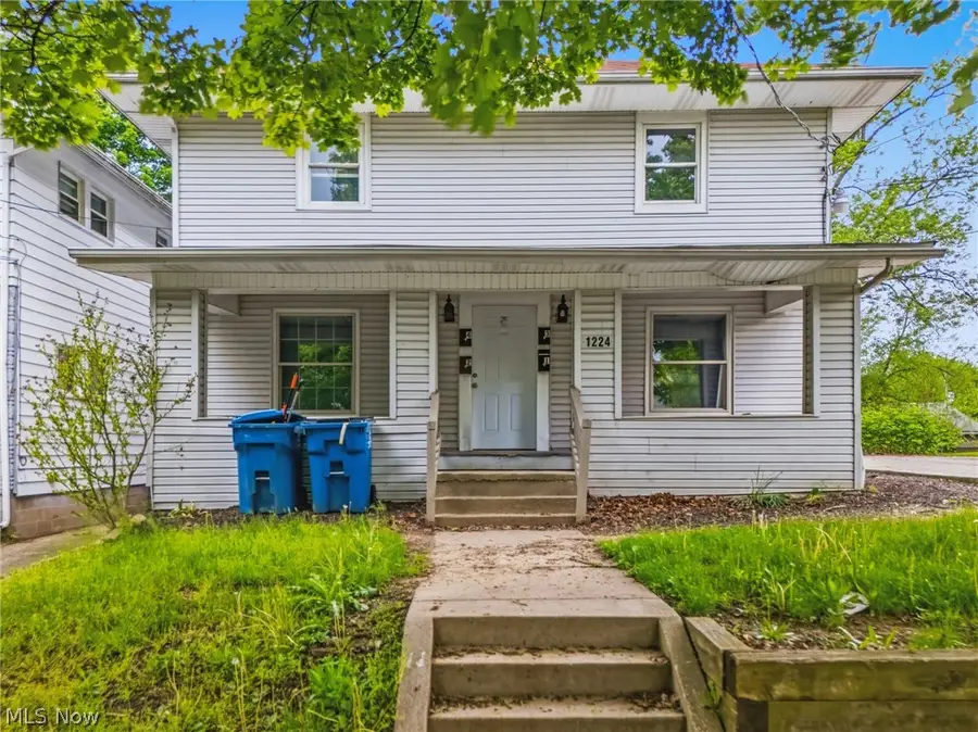 1224 Pondview Avenue, Akron, OH 44305 - #3