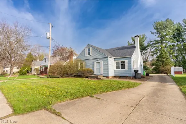 263 Everhard Sw Road, North Canton, OH 44709