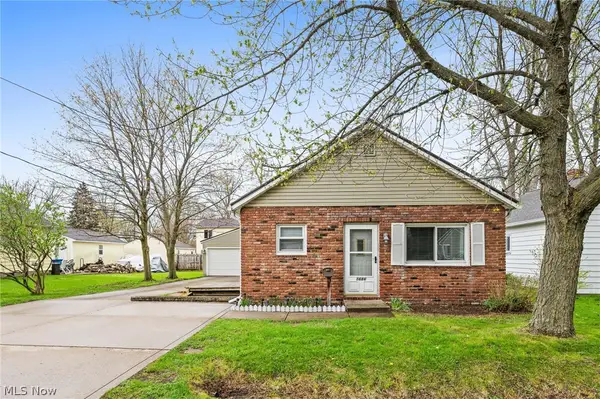 5686 Anna Court, Mentor on the Lake, OH 44060