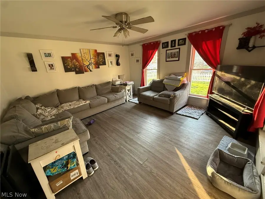 434 E 4th Street, Dover, OH 44622 - #3