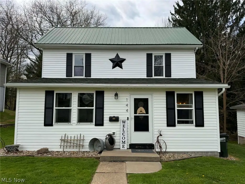 144 2nd Se Street, Carrollton, OH 44615 - #1