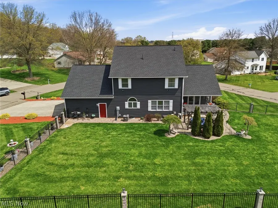 11186 Whitetail Run Nw Street, Bolivar, OH 44612 - #3