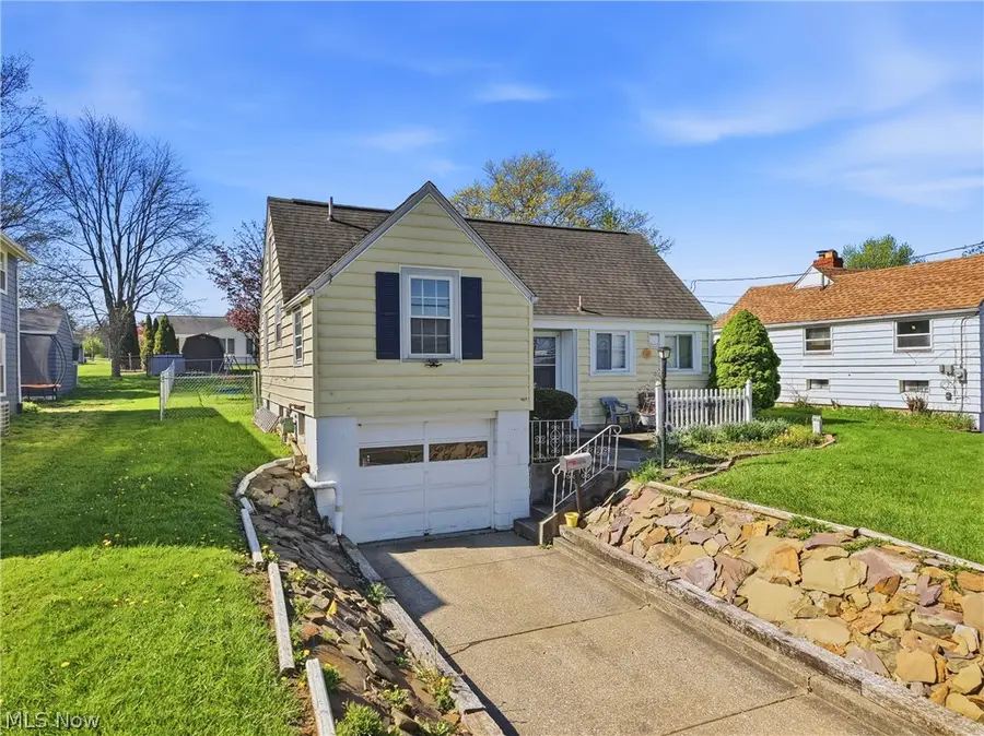 2743 Lincoln Nw Way, Massillon, OH 44647 - #2