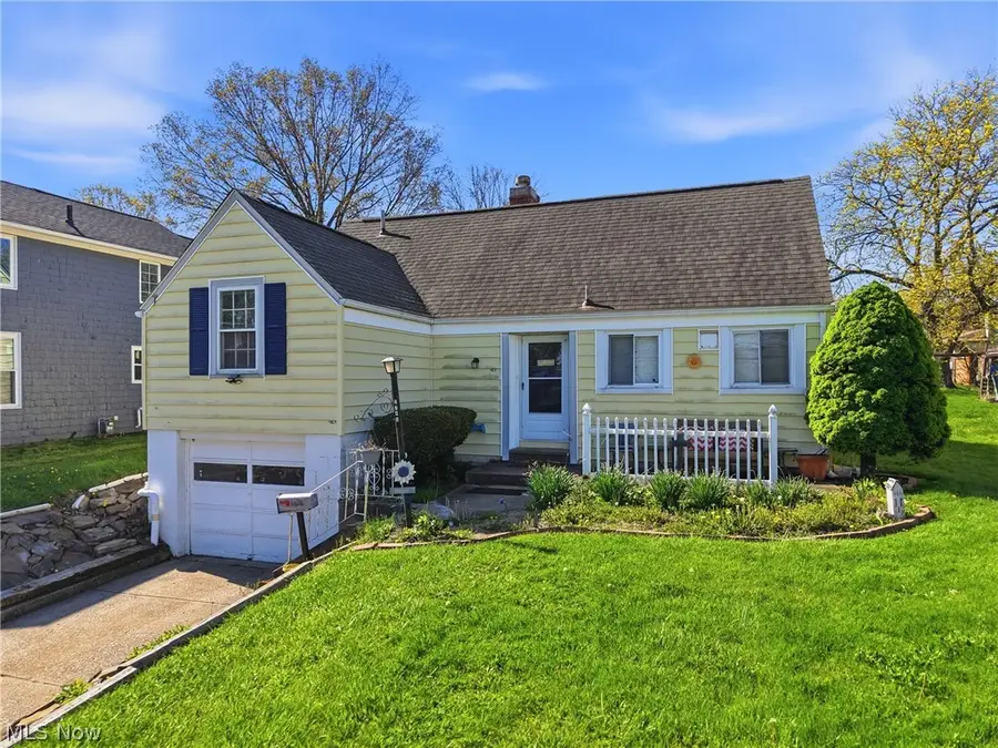 2743 Lincoln Nw Way, Massillon, OH 44647 - #3