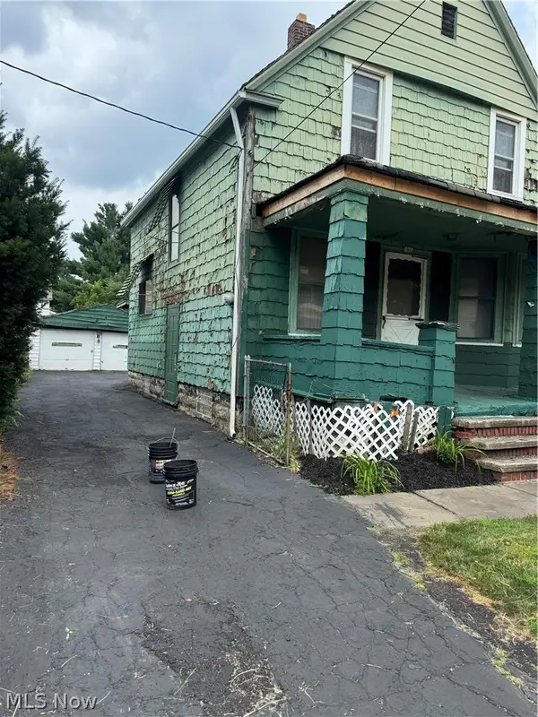 7405 Indiana Avenue, Cleveland, OH 44105